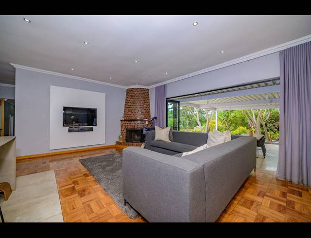 3 BEDROOM FREEHOLD FOR SALE IN WESTVILLE